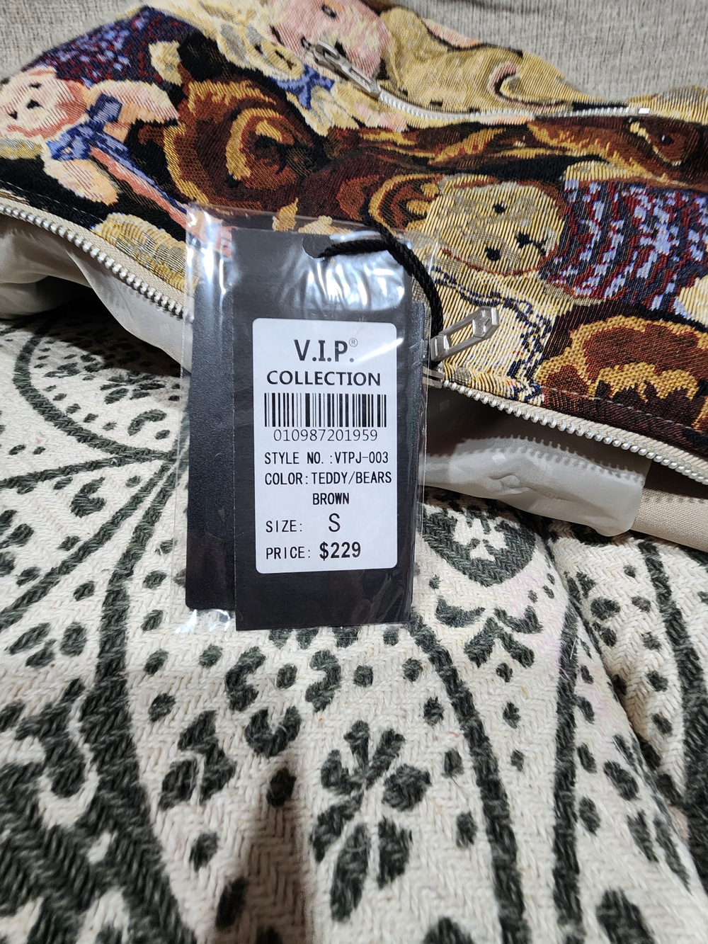 V.I.P. Collection Men's Teddy/Bear Pattern Varsity Bomber Jacket Size S - Picture 10 of 10
